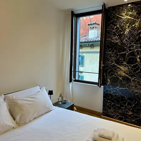 Apartman Magic Place Bergamo! Beauty Nest In The Heart Of The Bergamo