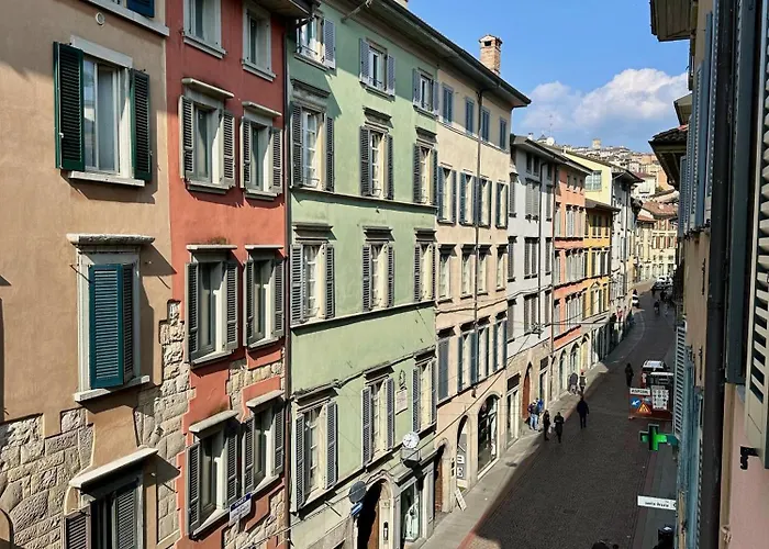 Magic Place - Beauty Nest - Center Apartment Bergamo